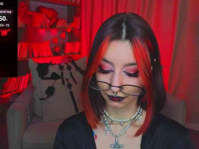 MistressMarcelline webcam