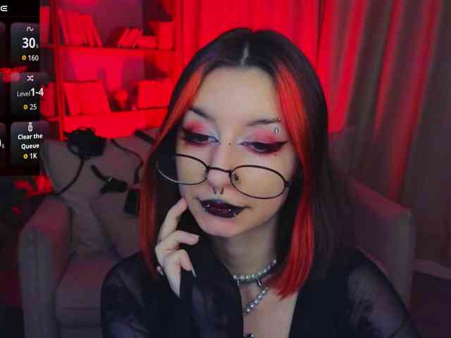 MistressMarcelline webcam