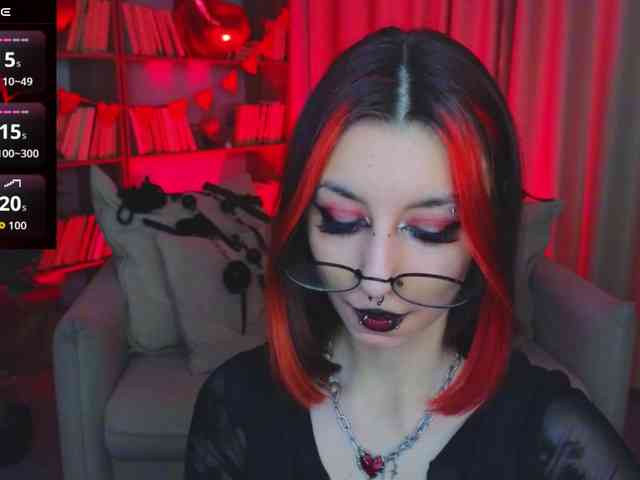MistressMarcelline webcam