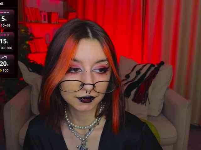 MistressMarcelline webcam