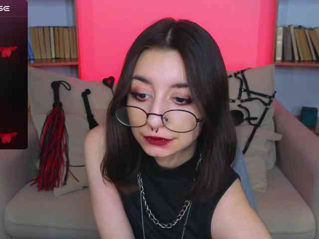 MistressMarcelline webcam