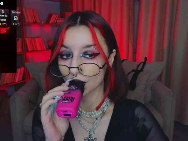 MistressMarcelline webcam