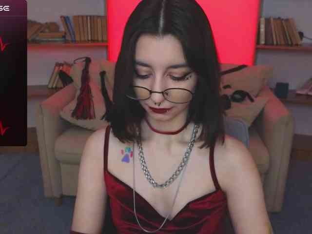 MistressMarcelline webcam