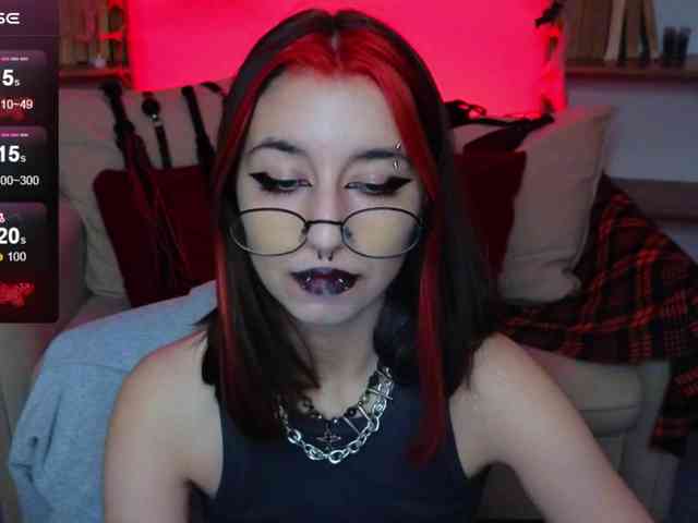 MistressMarcelline webcam