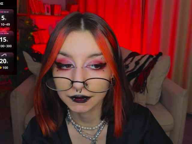 MistressMarcelline webcam