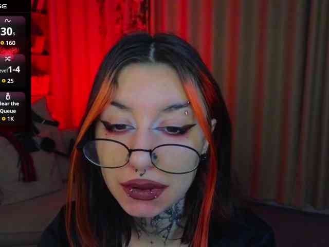 MistressMarcelline webcam