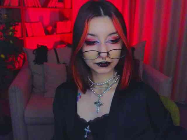 MistressMarcelline webcam