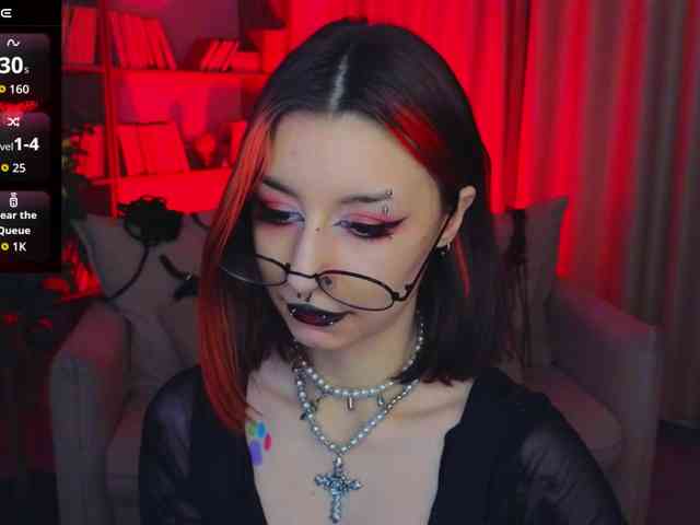 MistressMarcelline webcam
