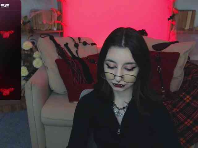MistressMarcelline webcam