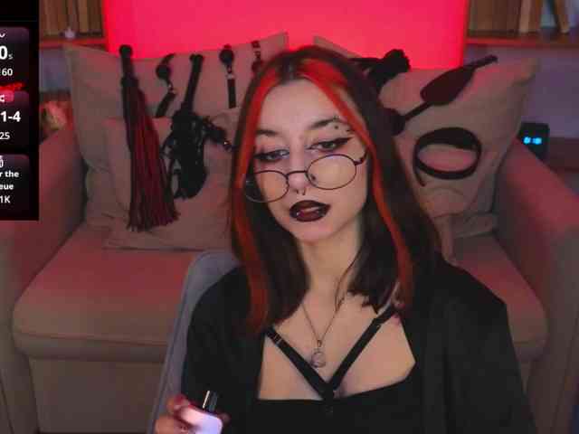 MistressMarcelline webcam