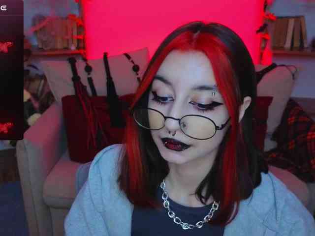 MistressMarcelline webcam