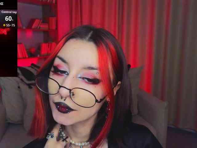 MistressMarcelline webcam