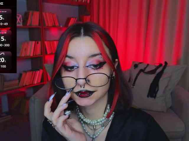 MistressMarcelline webcam