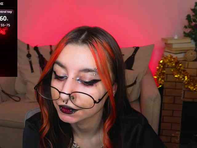 MistressMarcelline webcam