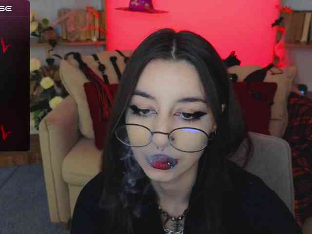 MistressMarcelline webcam