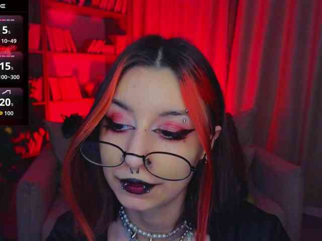 MistressMarcelline webcam