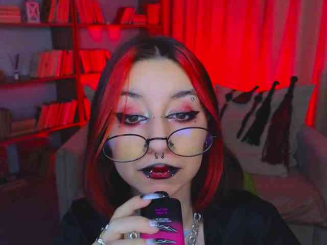 MistressMarcelline webcam