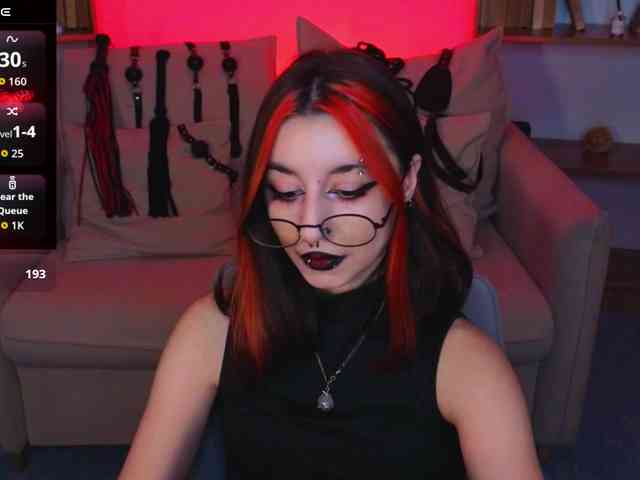 MistressMarcelline webcam