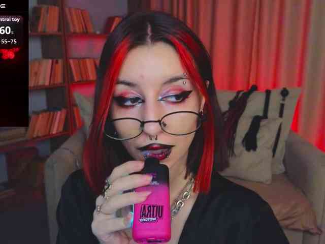 MistressMarcelline webcam