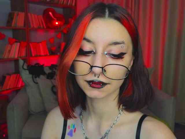 MistressMarcelline webcam