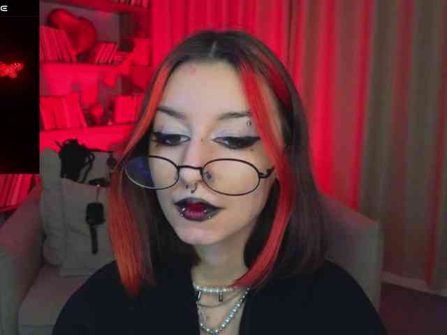 MistressMarcelline webcam