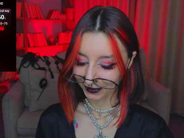 MistressMarcelline webcam
