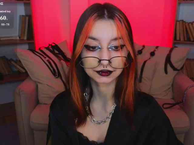 MistressMarcelline webcam