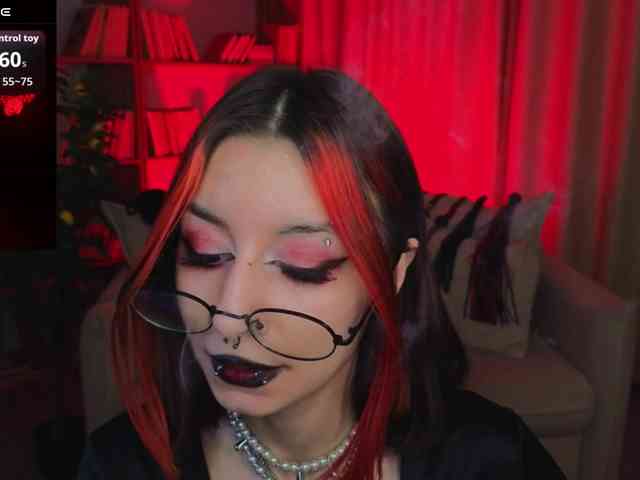 MistressMarcelline webcam