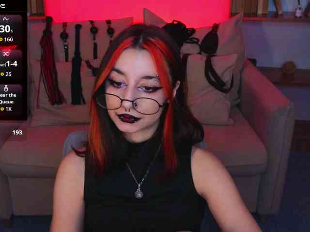 MistressMarcelline webcam