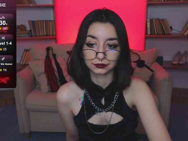 MistressMarcelline webcam