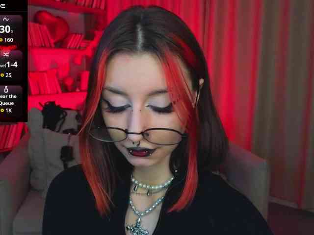 MistressMarcelline webcam