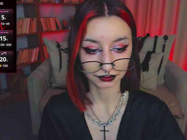 MistressMarcelline webcam