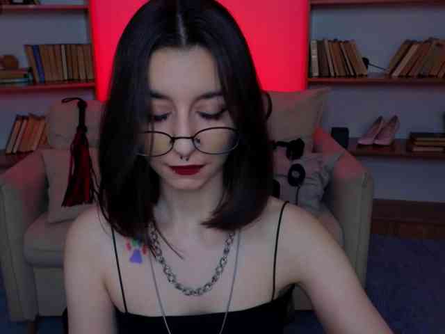 MistressMarcelline webcam