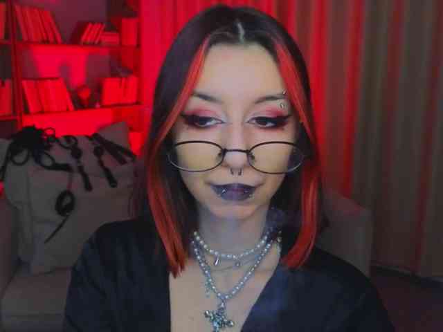 MistressMarcelline webcam