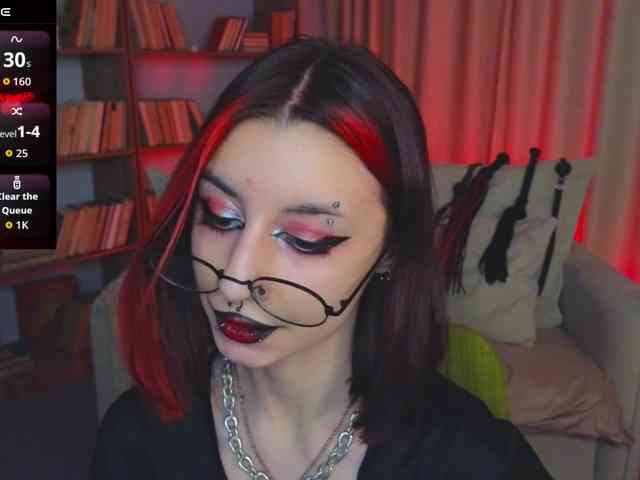 MistressMarcelline webcam