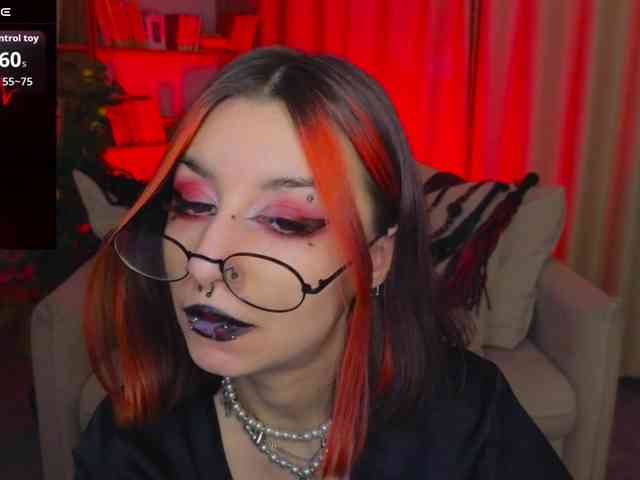 MistressMarcelline webcam