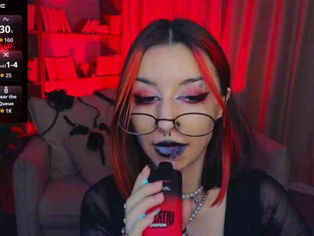 MistressMarcelline webcam