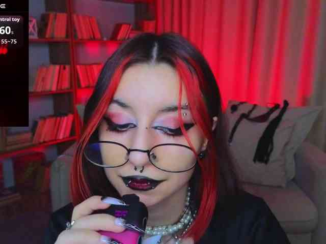 MistressMarcelline webcam