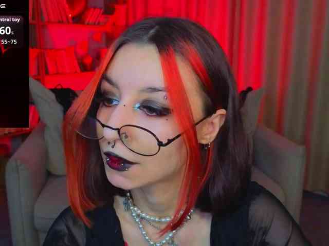 MistressMarcelline webcam