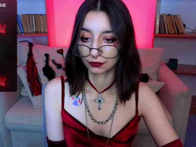 MistressMarcelline webcam