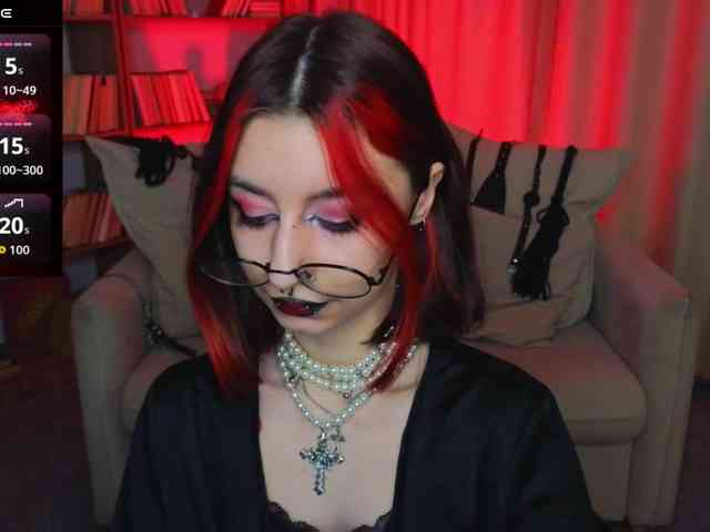 MistressMarcelline webcam