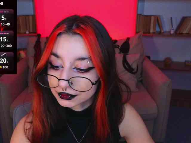 MistressMarcelline webcam