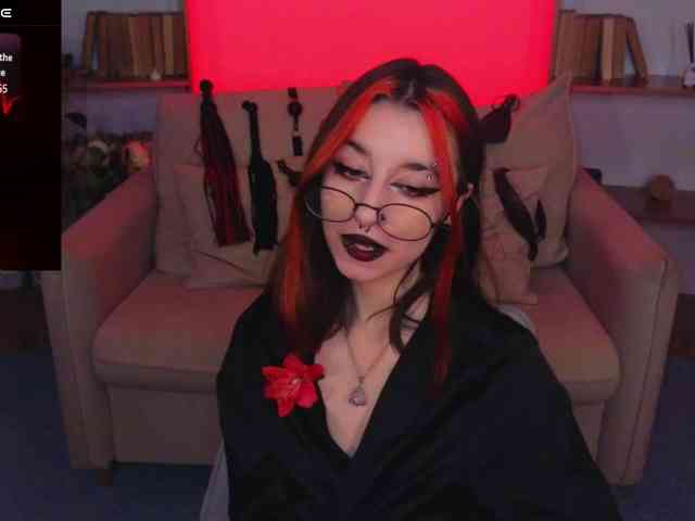 MistressMarcelline webcam