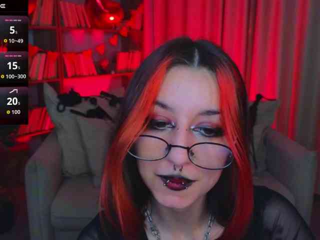 MistressMarcelline webcam