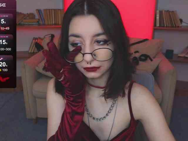 MistressMarcelline webcam