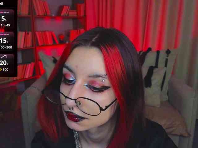 MistressMarcelline webcam