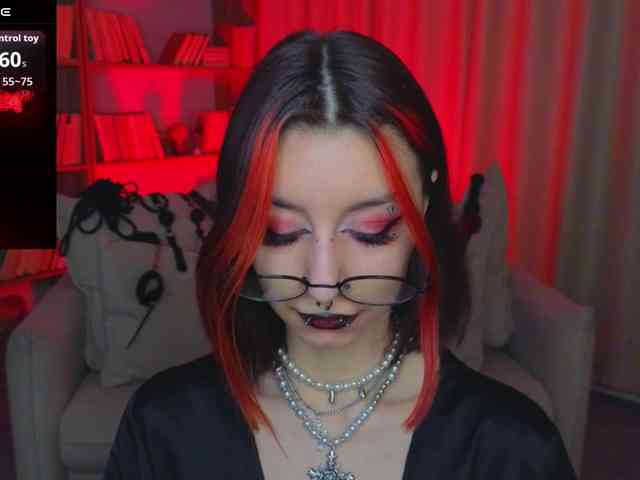 MistressMarcelline webcam