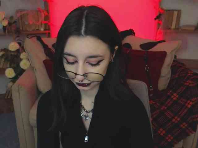 MistressMarcelline webcam