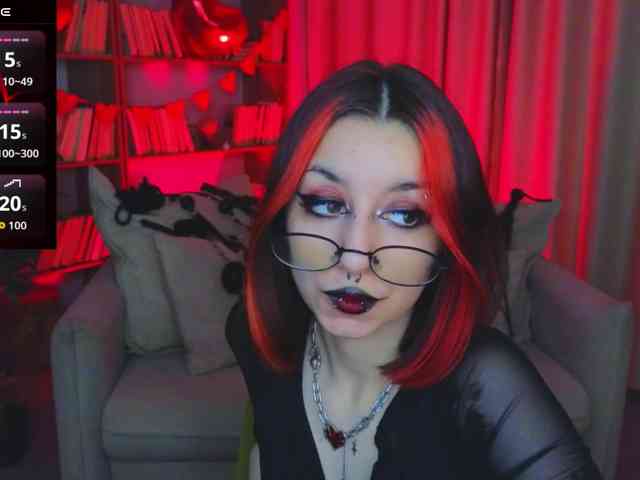 MistressMarcelline webcam