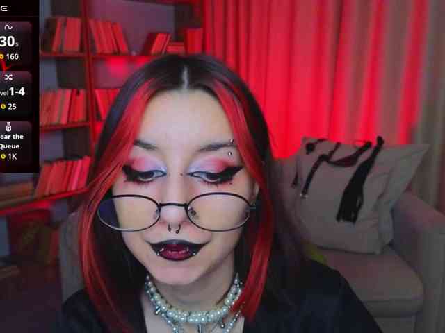 MistressMarcelline webcam